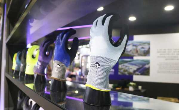 恒辉安防：下半年以来国内安防手套行业回暖，目前在手订单充足